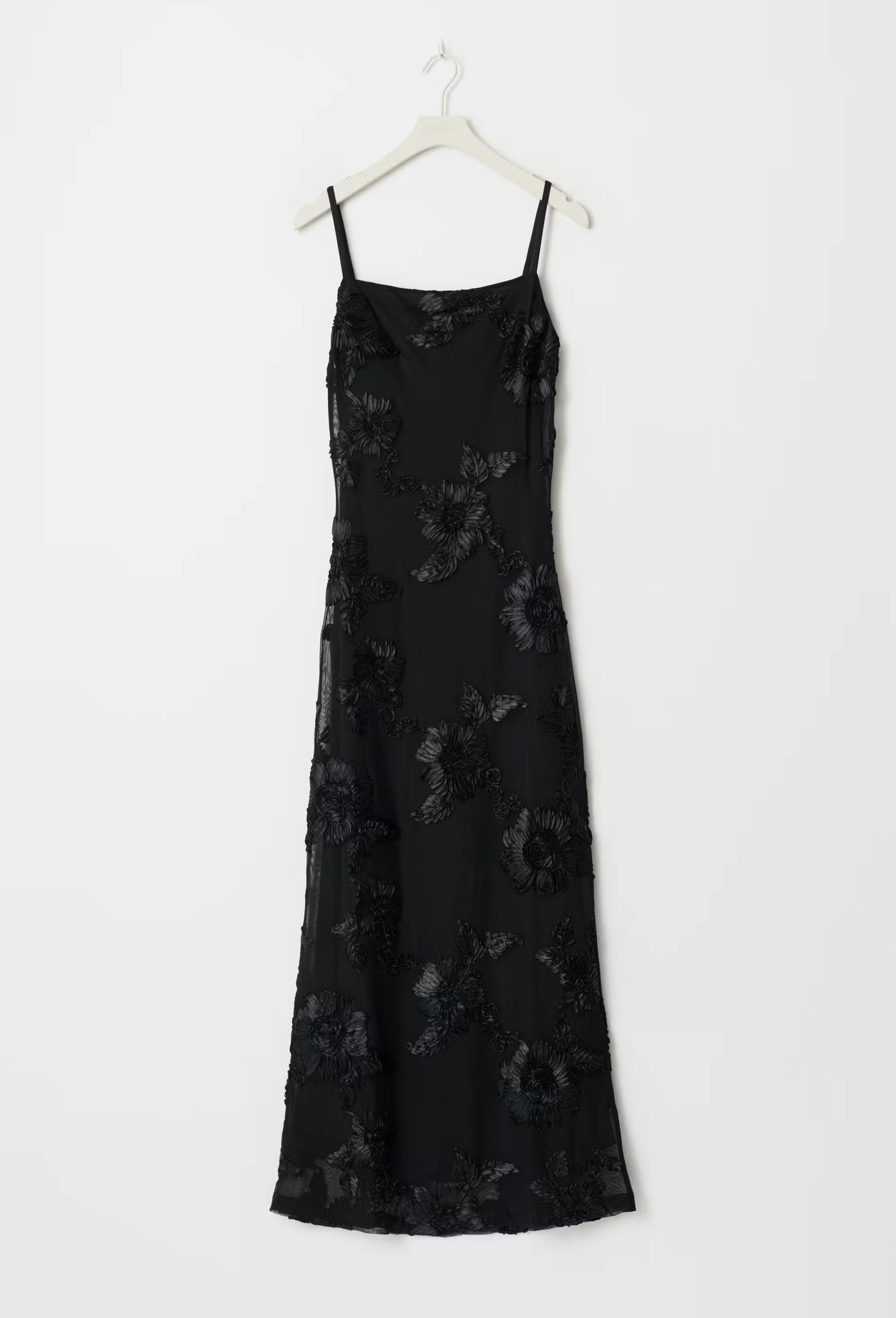 Embroidery dress