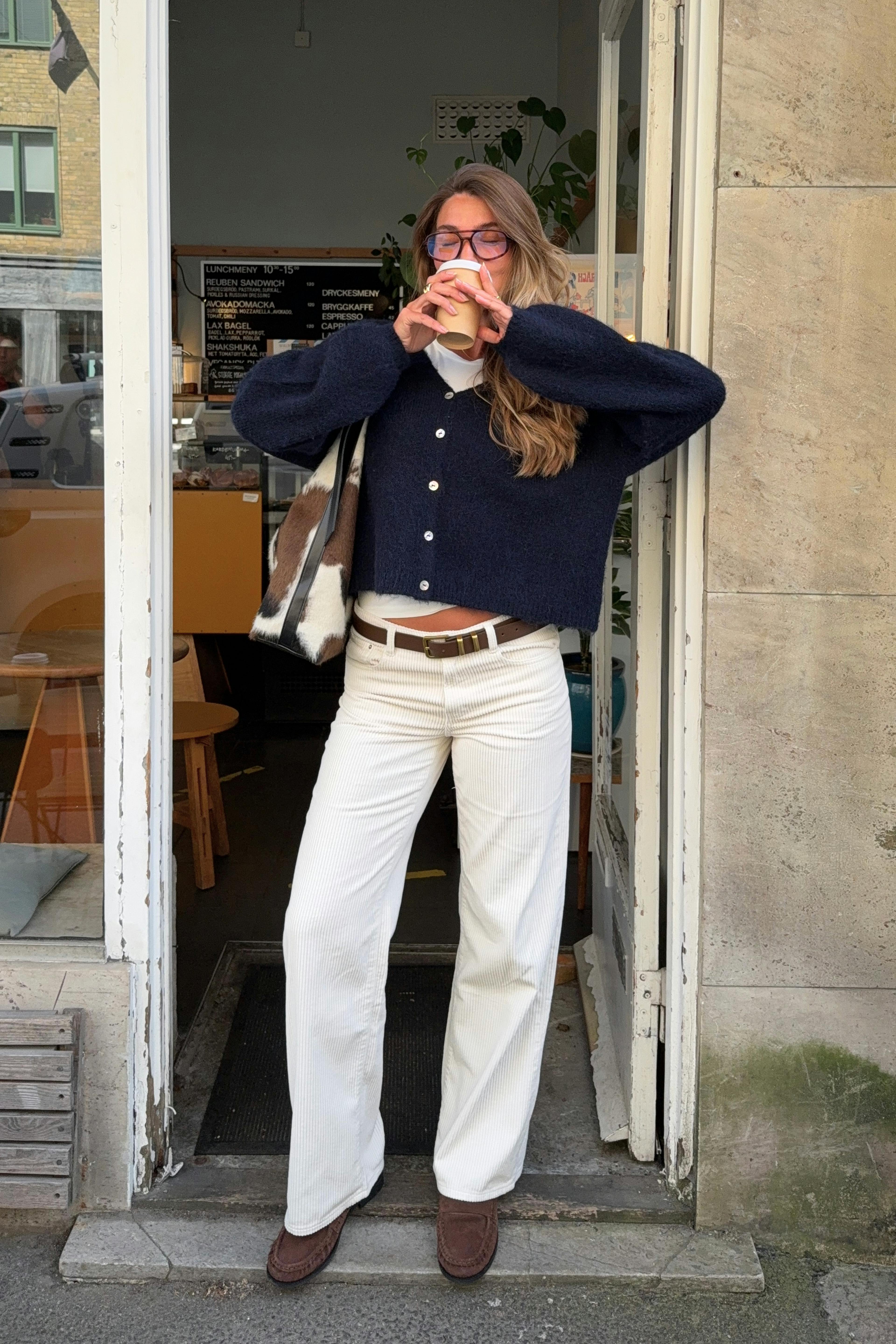 Low wide cord jeans