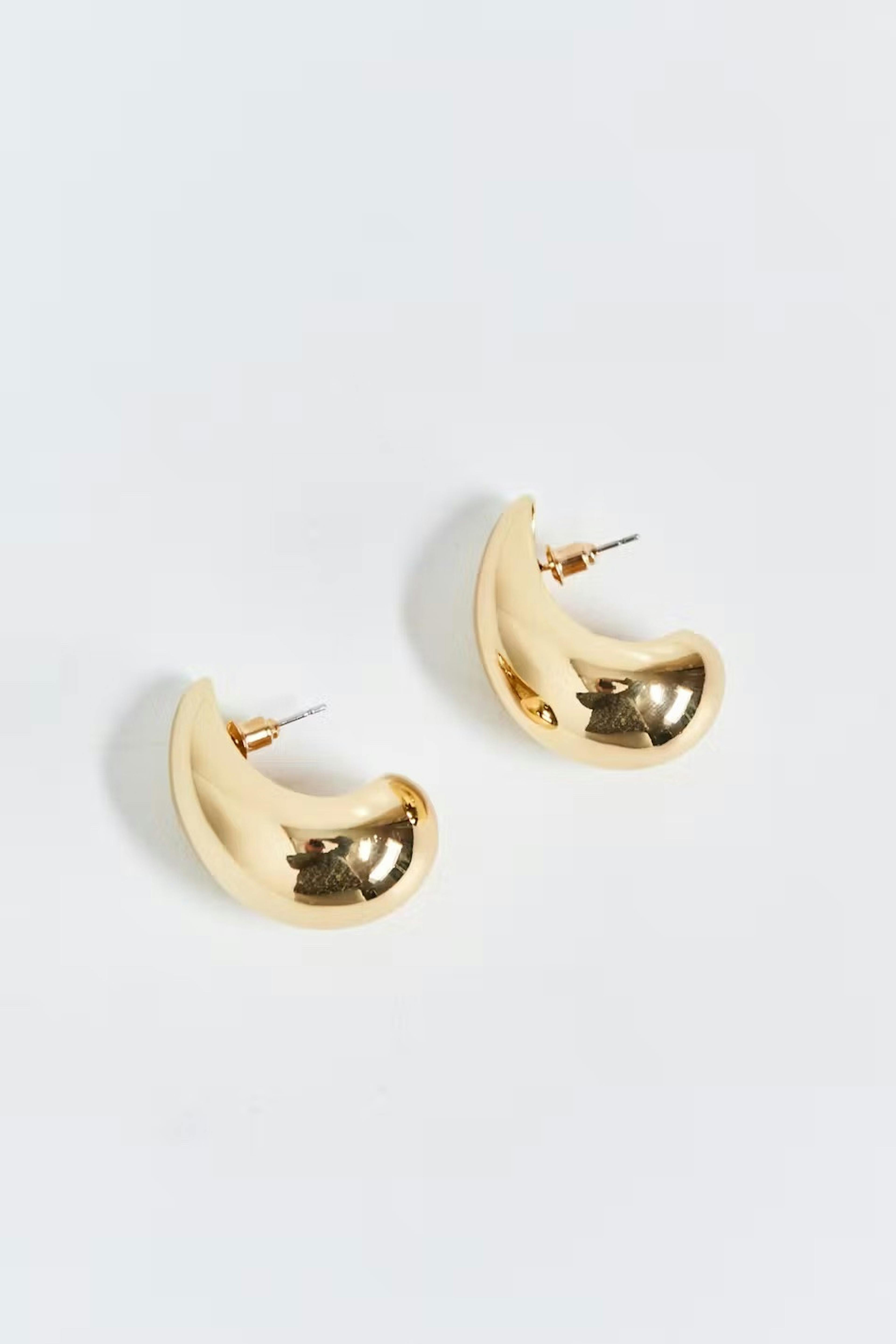 drop earrings