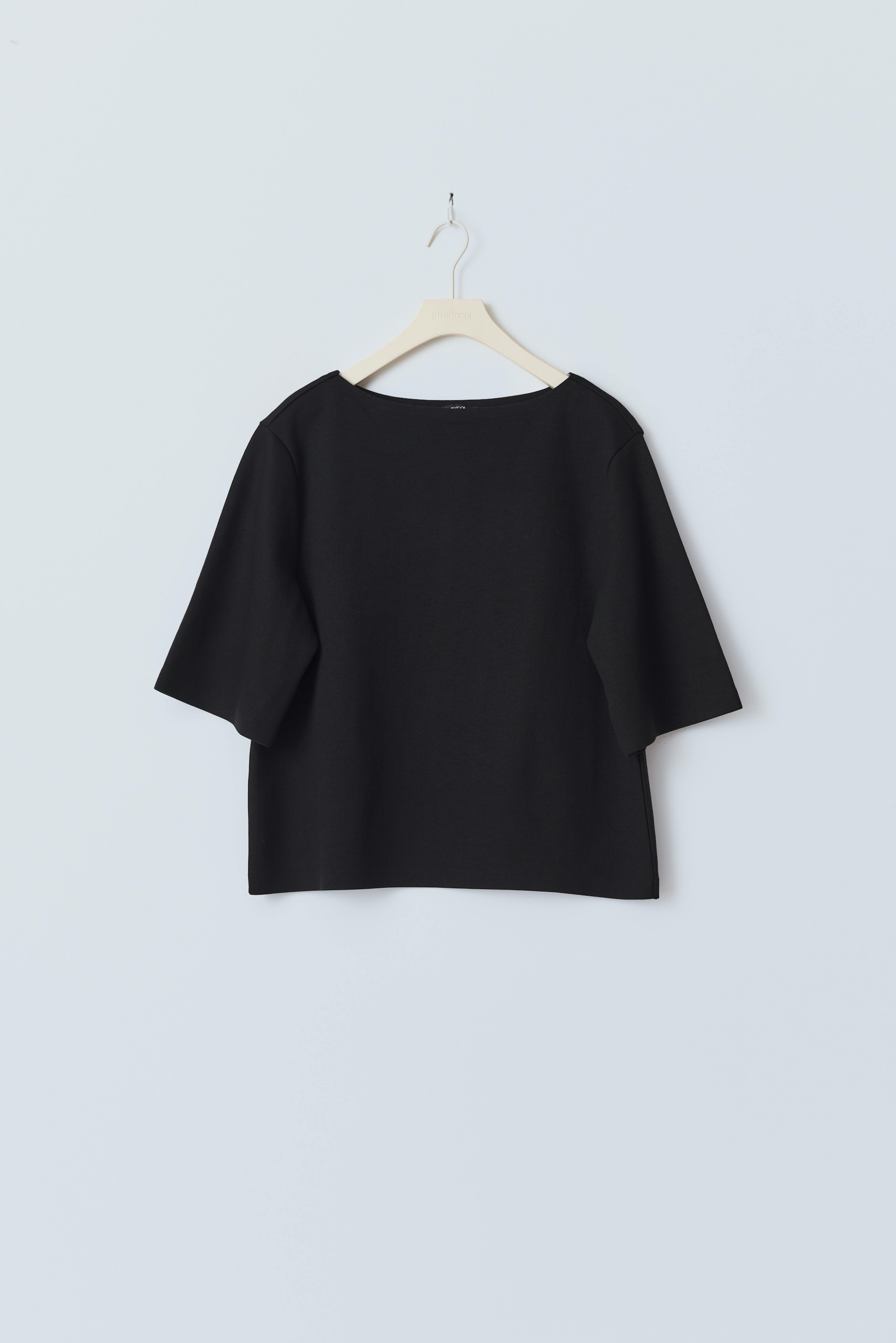 Boatneck top